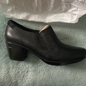 Emslie Chelsea Black Bootie size 7Mus 37 1/2eu